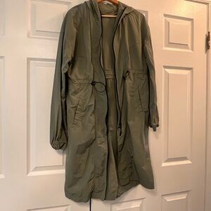 Green Hooded windbreaker/rain jacket Forever 21, S